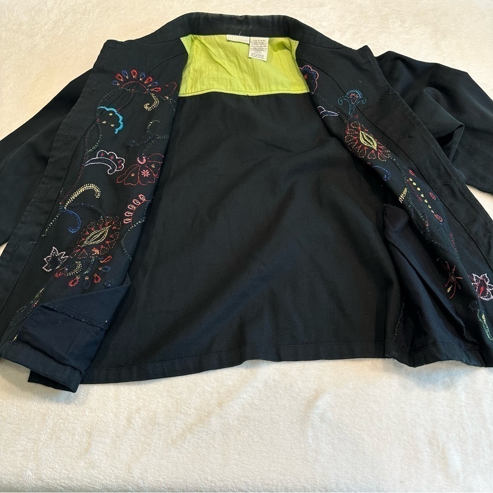 EU Vintage White Stag Floral Embroidered Black Denim Jacket - Picture 3 of 15